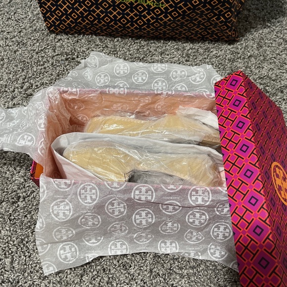 Tory Burch Color Block Flat Espadrille/Golden Crest/Natural 700 - Picture 4 of 5